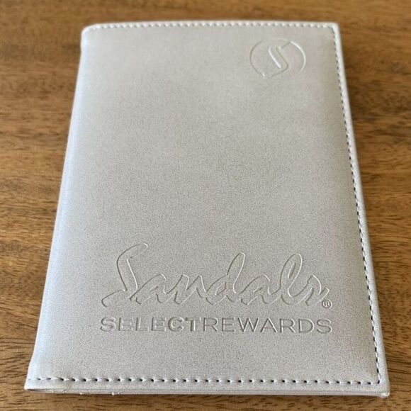 Sandals Passport and Card Holder Wallet — Grey - Picture 11 of 11